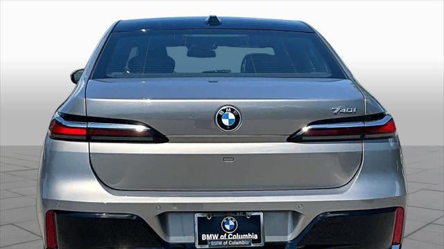2025 BMW 7 Series 740i