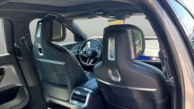2025 BMW 7 Series 740i
