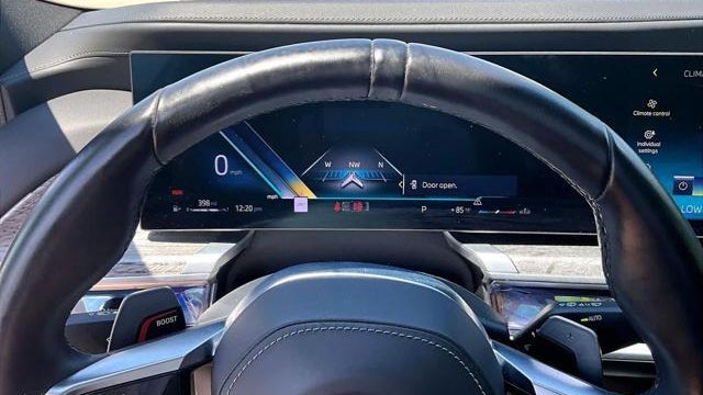 2025 BMW 7 Series 740i
