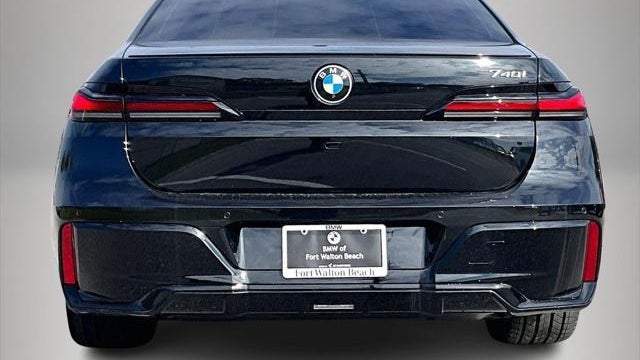 2026 BMW 7 Series 740i