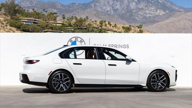 2023 BMW 7 Series 740i