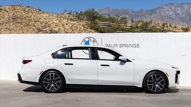 2023 BMW 7 Series 740i