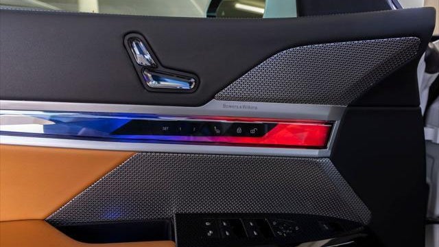 2023 BMW 7 Series 740i