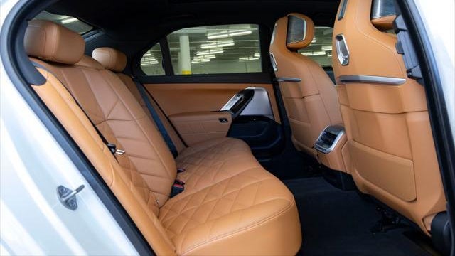 2023 BMW 7 Series 740i