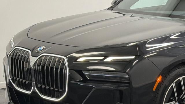 2025 BMW 7 Series 740i