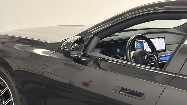 2025 BMW 7 Series 740i