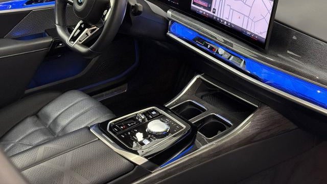2025 BMW 7 Series 740i