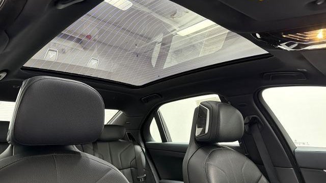 2025 BMW 7 Series 740i