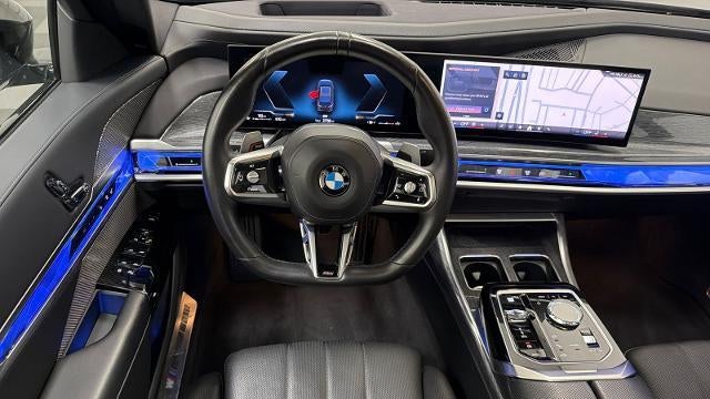 2025 BMW 7 Series 740i