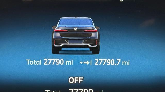 2025 BMW 7 Series 740i
