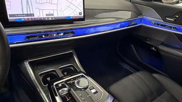 2025 BMW 7 Series 740i
