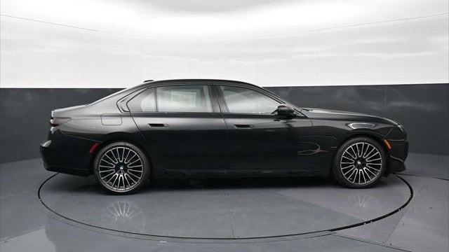 2026 BMW 7 Series 740i