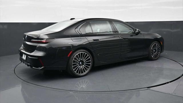 2026 BMW 7 Series 740i