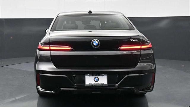 2026 BMW 7 Series 740i