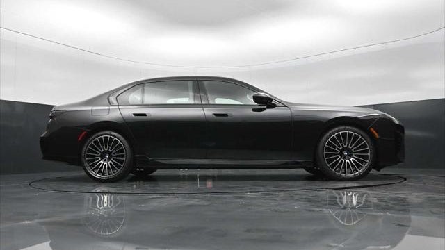 2026 BMW 7 Series 740i