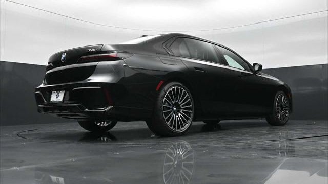 2026 BMW 7 Series 740i