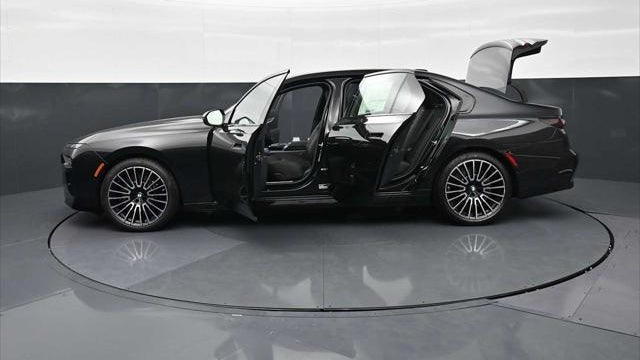 2026 BMW 7 Series 740i