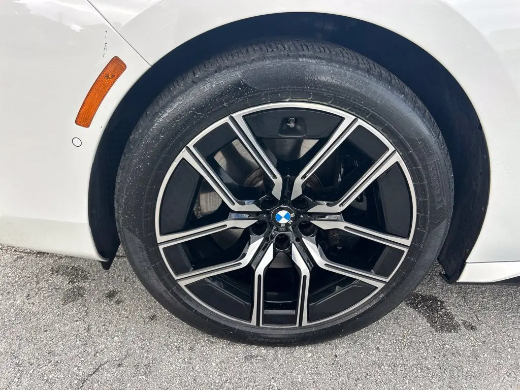 2026 BMW 740i - $75,032