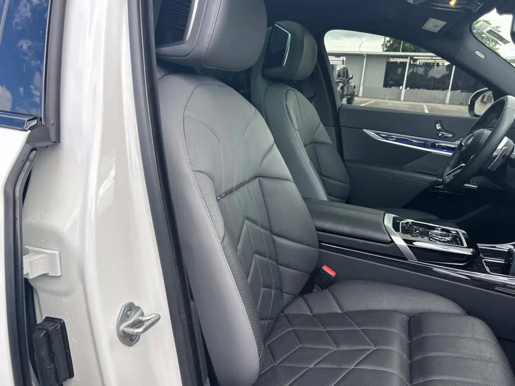 2026 BMW 740i - $75,032