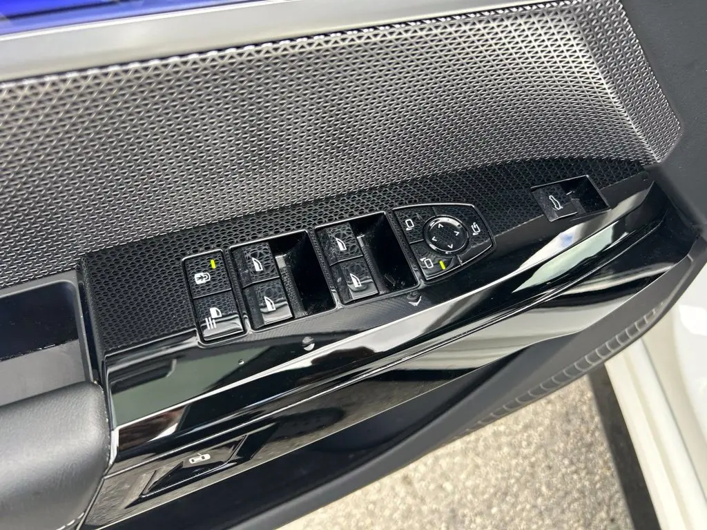 2026 BMW 740i - $75,032