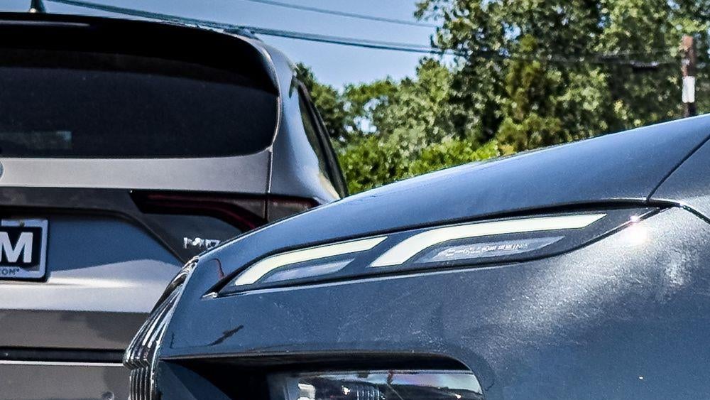 2023 BMW 7 Series 740i