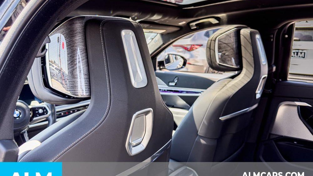2023 BMW 7 Series 740i