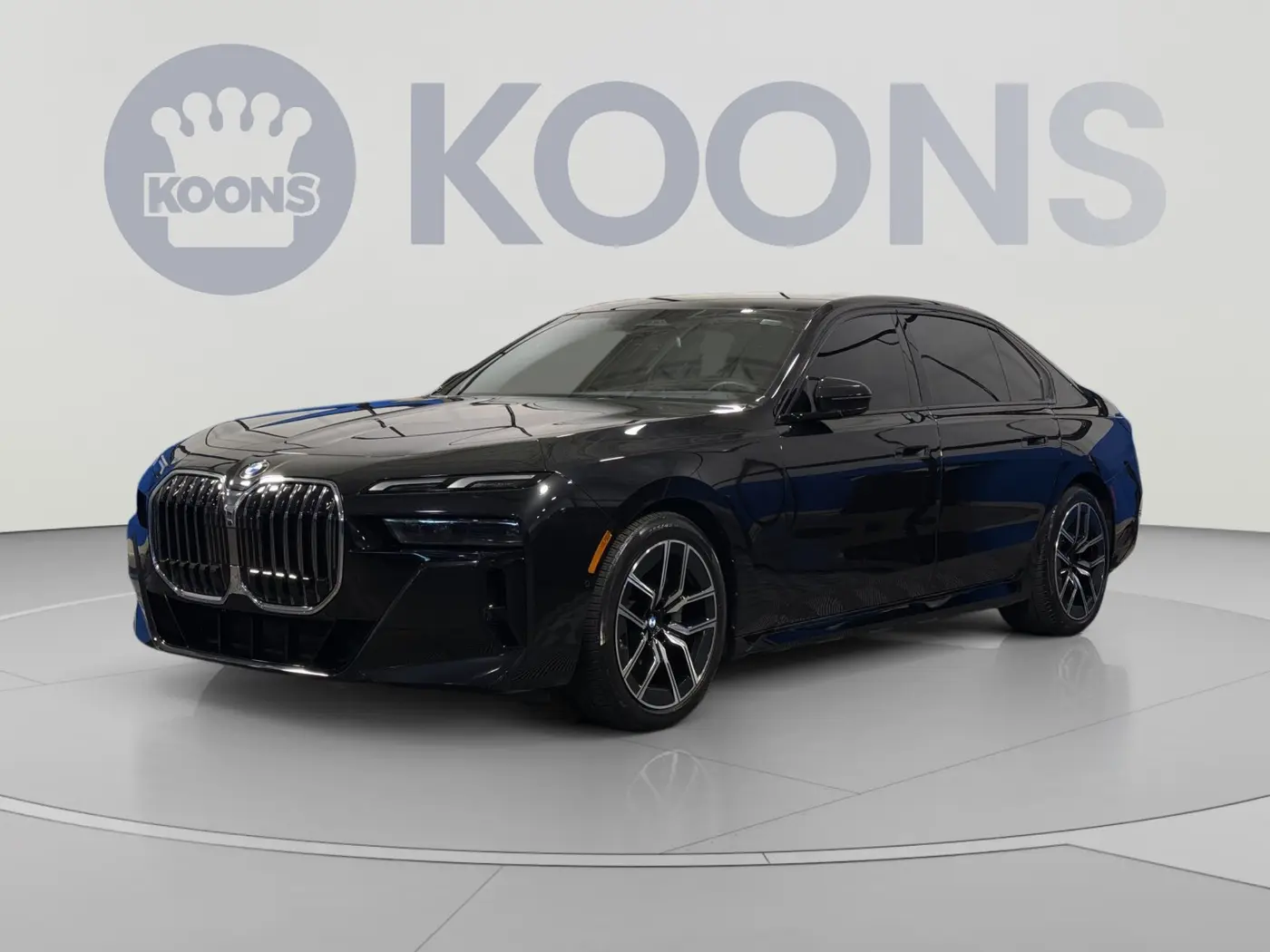 2023 BMW 740i