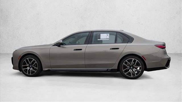 2023 BMW 7 Series 740i