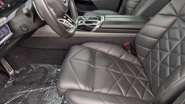 2023 BMW 7 Series 740i