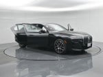 2025 7 Series Thumbnail 32