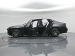 2025 7 Series Thumbnail 35