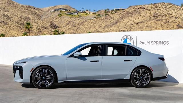 2023 BMW 7 Series 740i