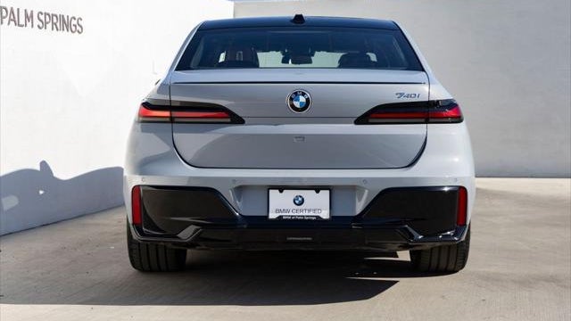 2023 BMW 7 Series 740i