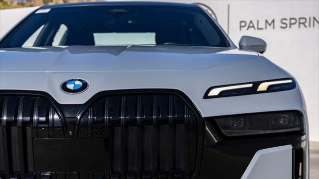 2023 BMW 7 Series 740i