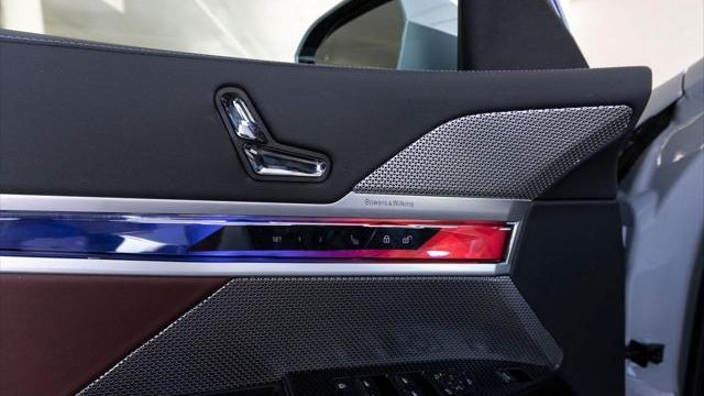 2023 BMW 7 Series 740i