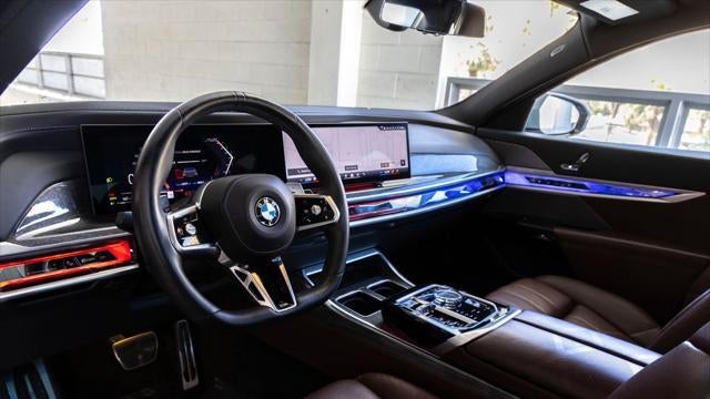 2023 BMW 7 Series 740i