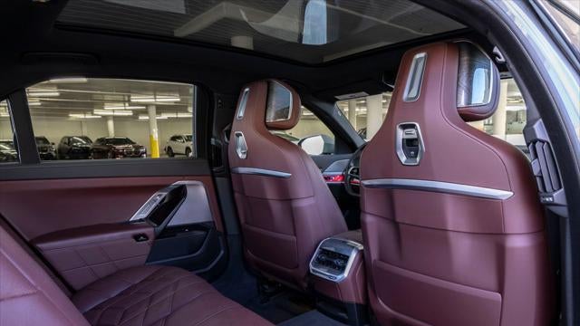 2023 BMW 7 Series 740i