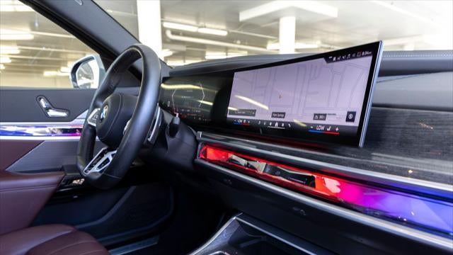 2023 BMW 7 Series 740i