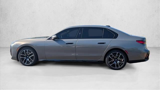 2023 BMW 7 Series 740i