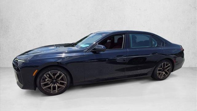 2023 BMW 7 Series 740i