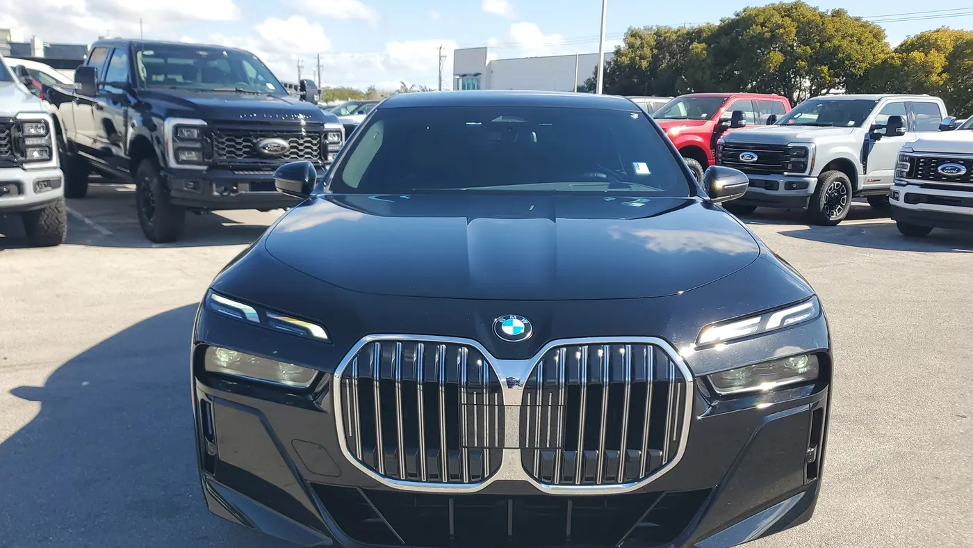 2024 BMW 7 Series 740i