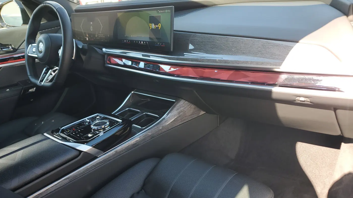 2024 BMW 7 Series 740i