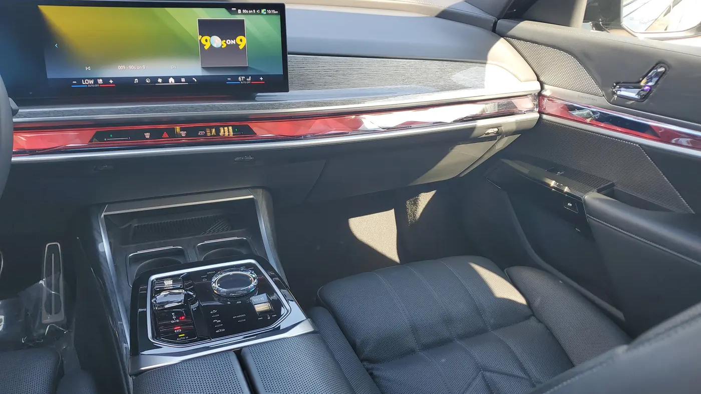 2024 BMW 7 Series 740i