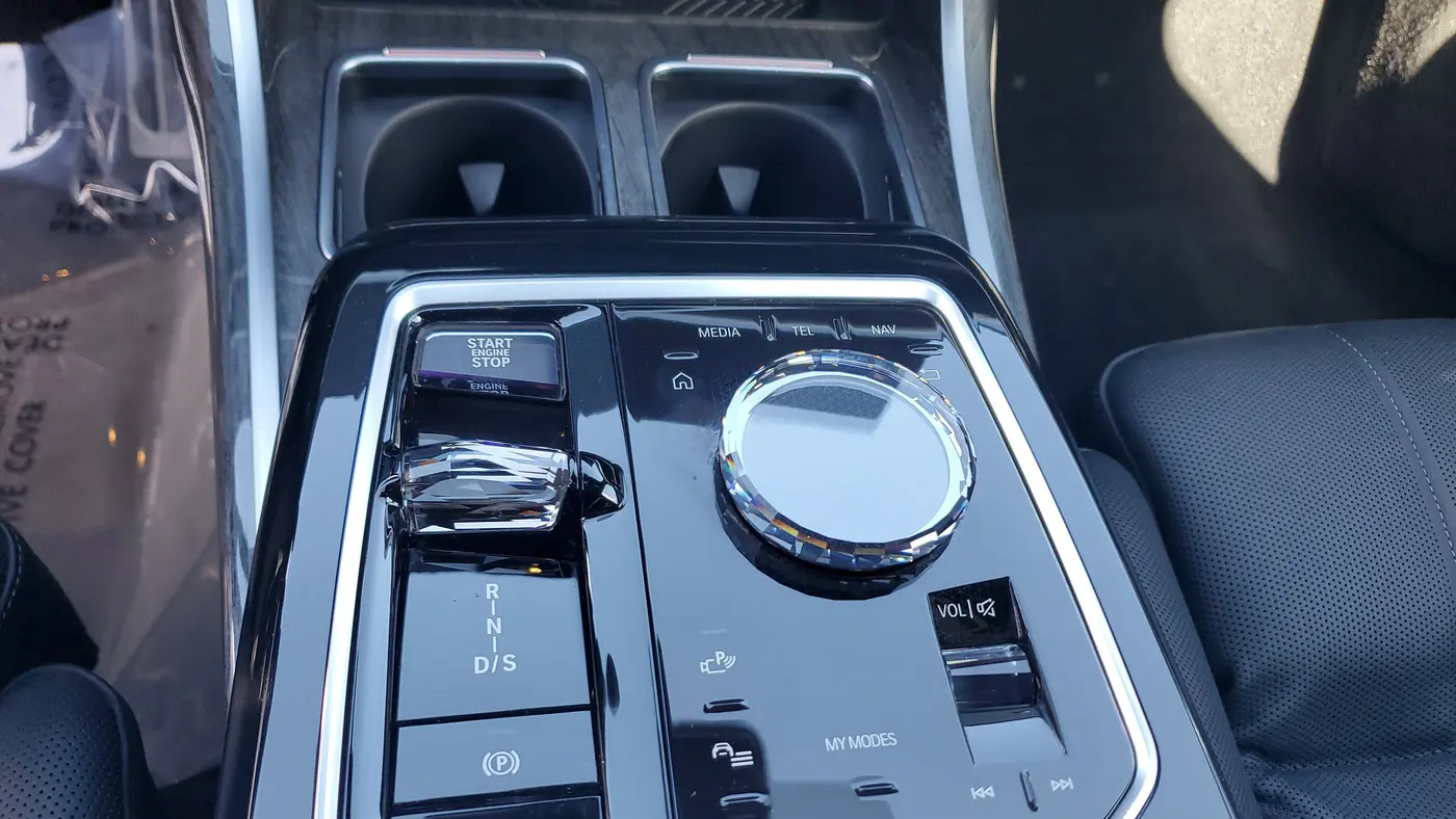 2024 BMW 7 Series 740i
