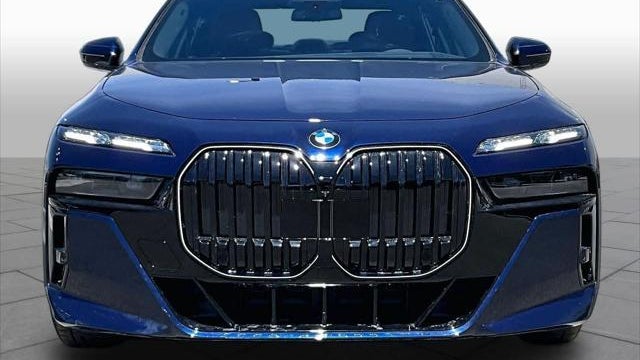 2026 BMW 7 Series 740i