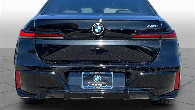 2026 BMW 7 Series 740i
