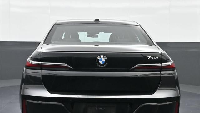 2024 BMW 7 Series 740i