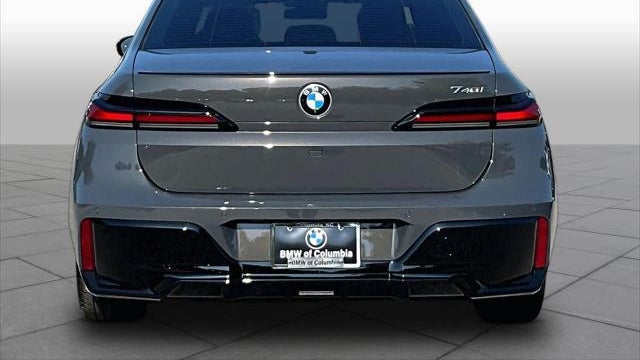 2024 BMW 7 Series 740i