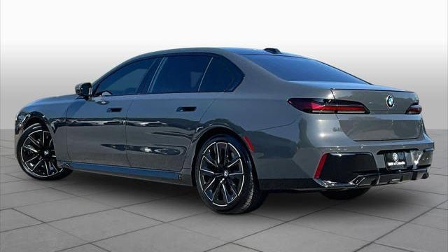 2024 BMW 7 Series 740i