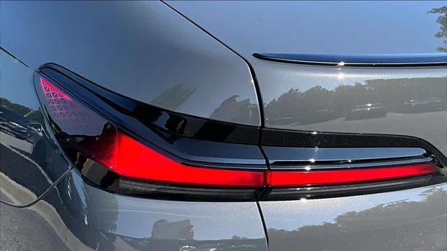 2024 BMW 7 Series 740i